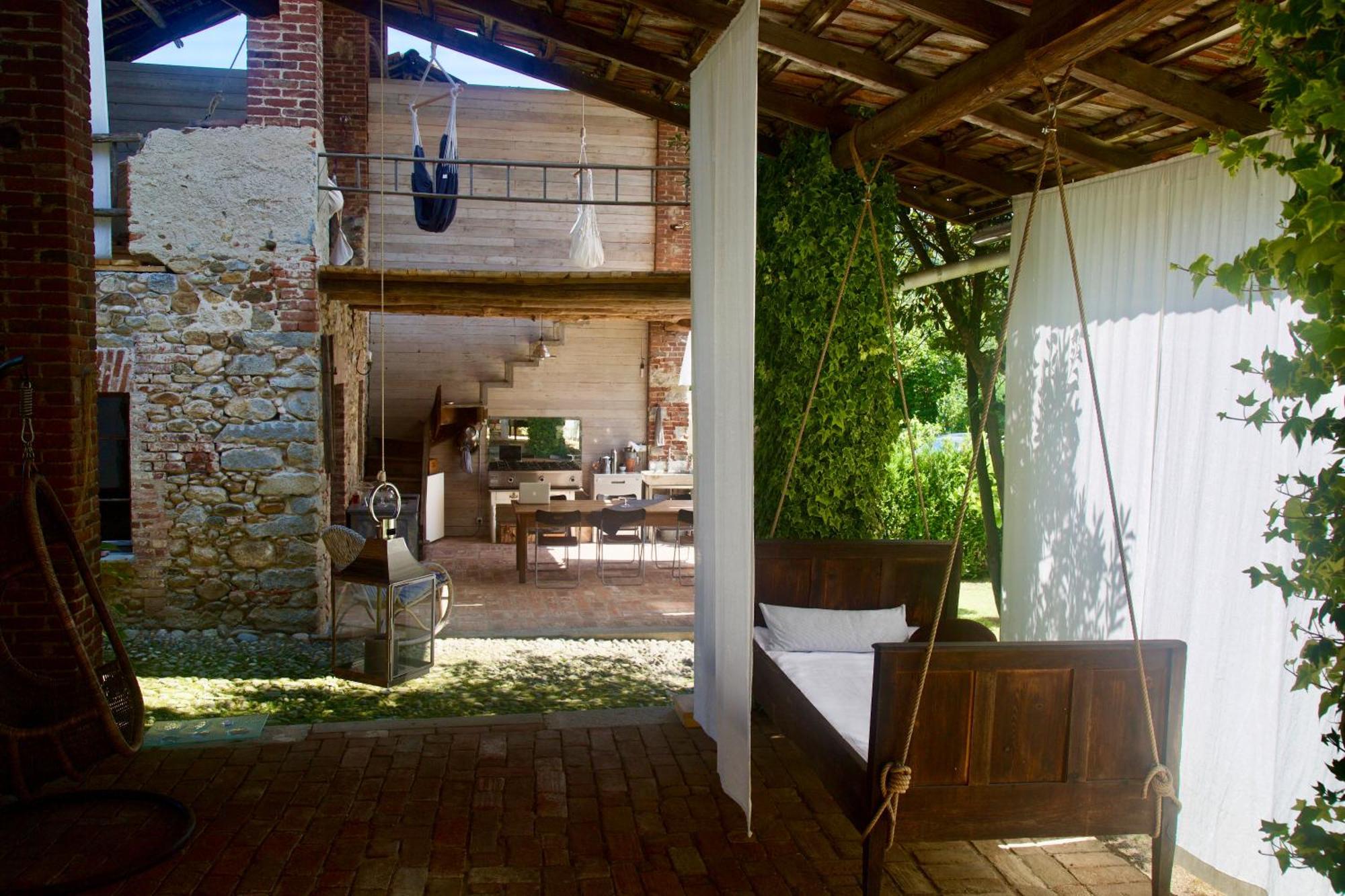 Relax Hotel Borgosesia Exterior photo