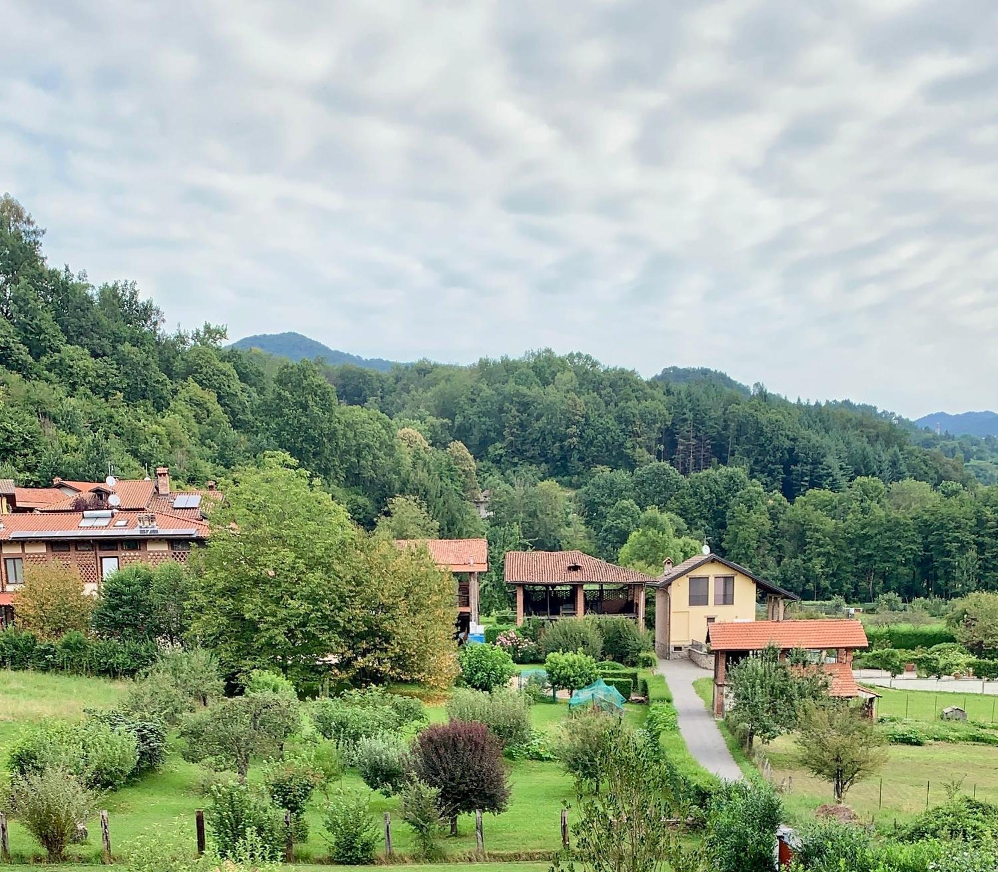 Relax Hotel Borgosesia Exterior photo